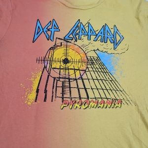 Def Leppard Pyromania Intentionally distressed Faded Red to Yellow Tee Medium